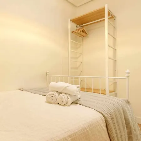 Vivienda Turistica Estilosa En La Zona Vieja Bilbao Extérieur photo