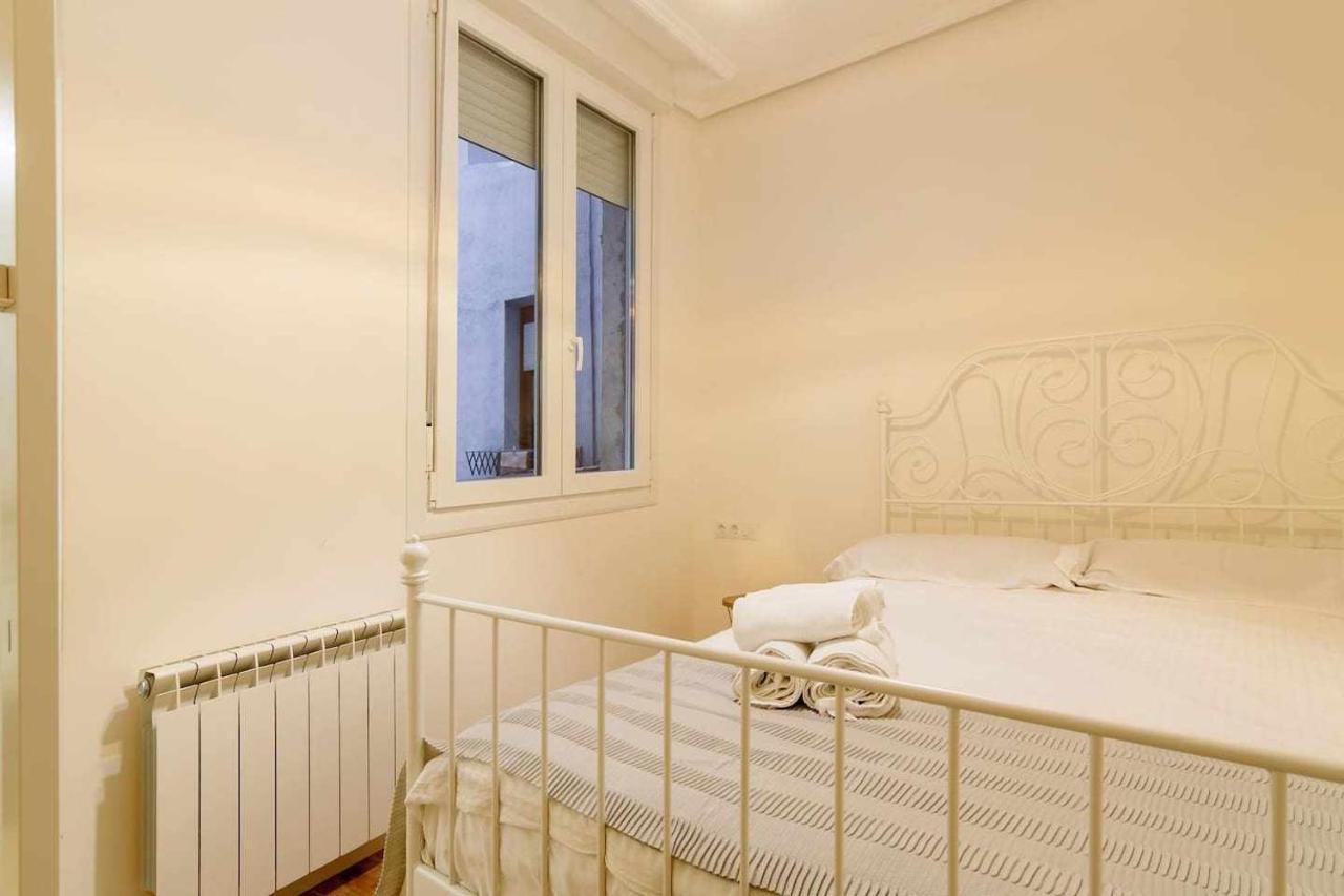Vivienda Turistica Estilosa En La Zona Vieja Bilbao